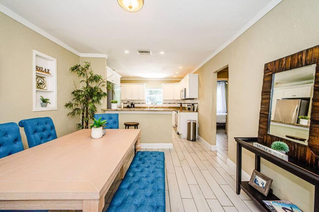 Beautiful Pool House In Old Seminole Heights! Villa Tampa Eksteriør bilde